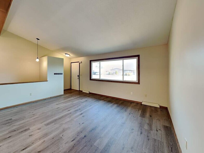 Building Photo - 6116 81st Ave N