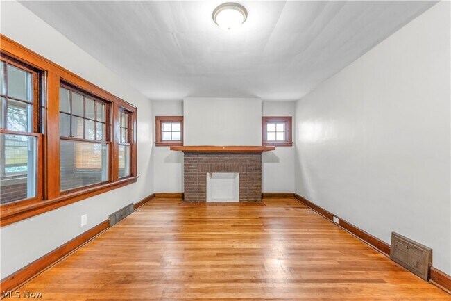 Building Photo - 3311 W 130th St