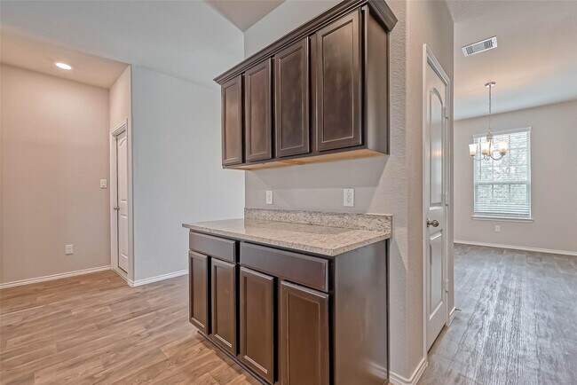 Building Photo - 14122 Silver Falls Ct
