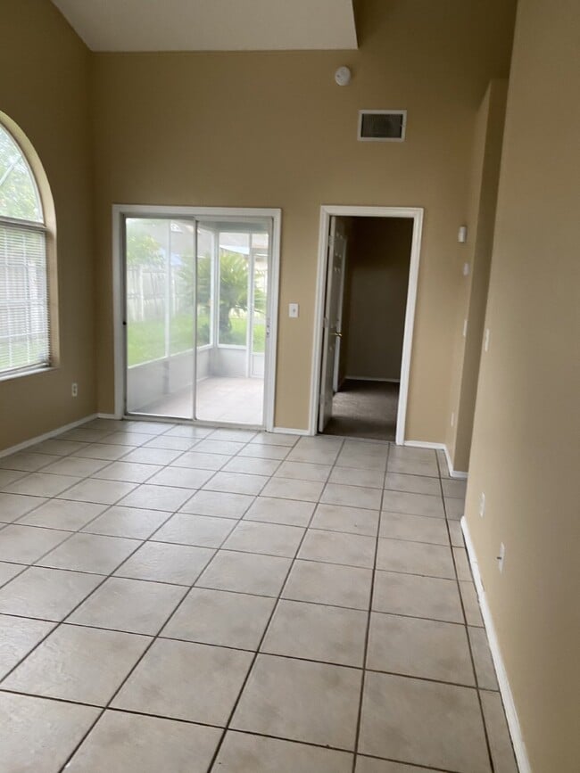 Building Photo - FOR RENT: Renovated 3BR / 2BA Two-Story Home Minutes from Regency