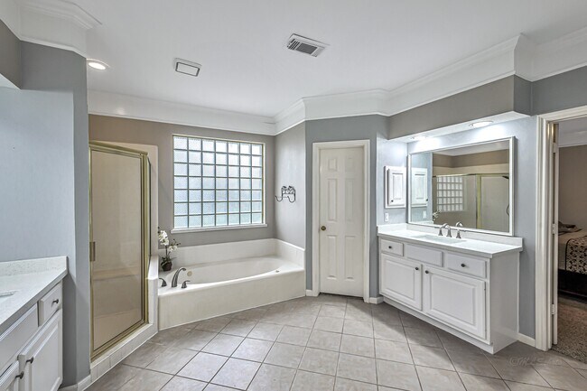 Building Photo - 23002 Cherrington Ct