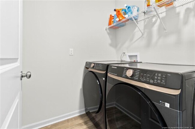 Building Photo - 4993 Blue Springs Rd