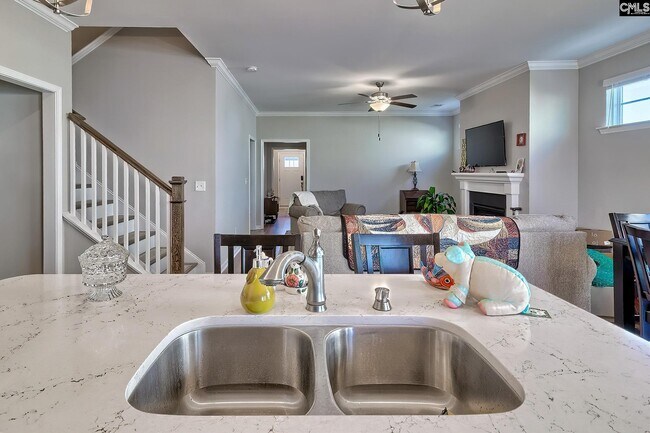 Building Photo - 453 Durwin Wy