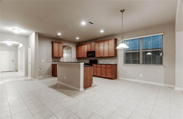 Building Photo - 908 Silver Moon Dr