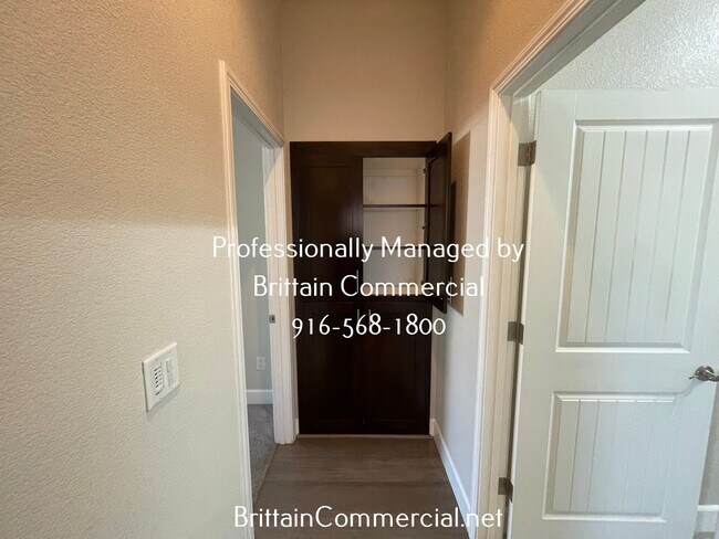 Building Photo - Now Leasing!! Gorgeous 3bd/2ba Single Story Home In Rocklin!