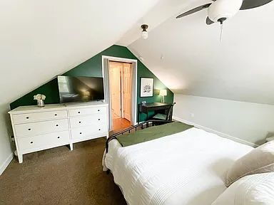 Building Photo - Fully Furnished Downtown St. Pete Craftsman | Walk to Hospitals & Waterfront