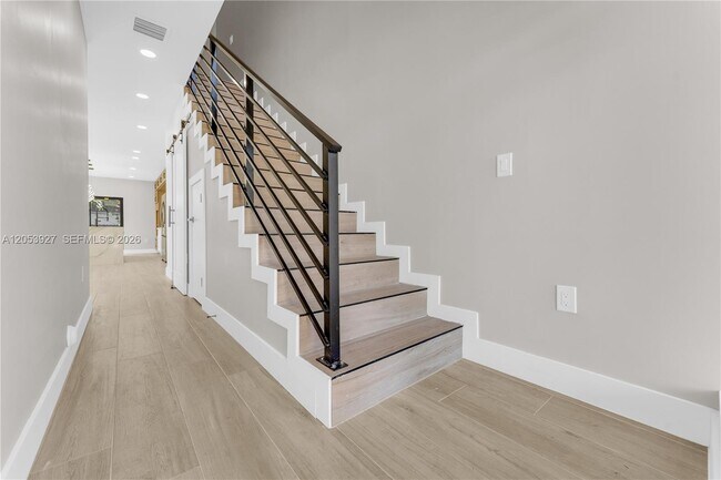 Building Photo - 1818 NW 49th St