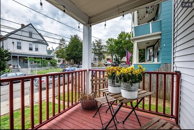 Building Photo - 39 Etna St