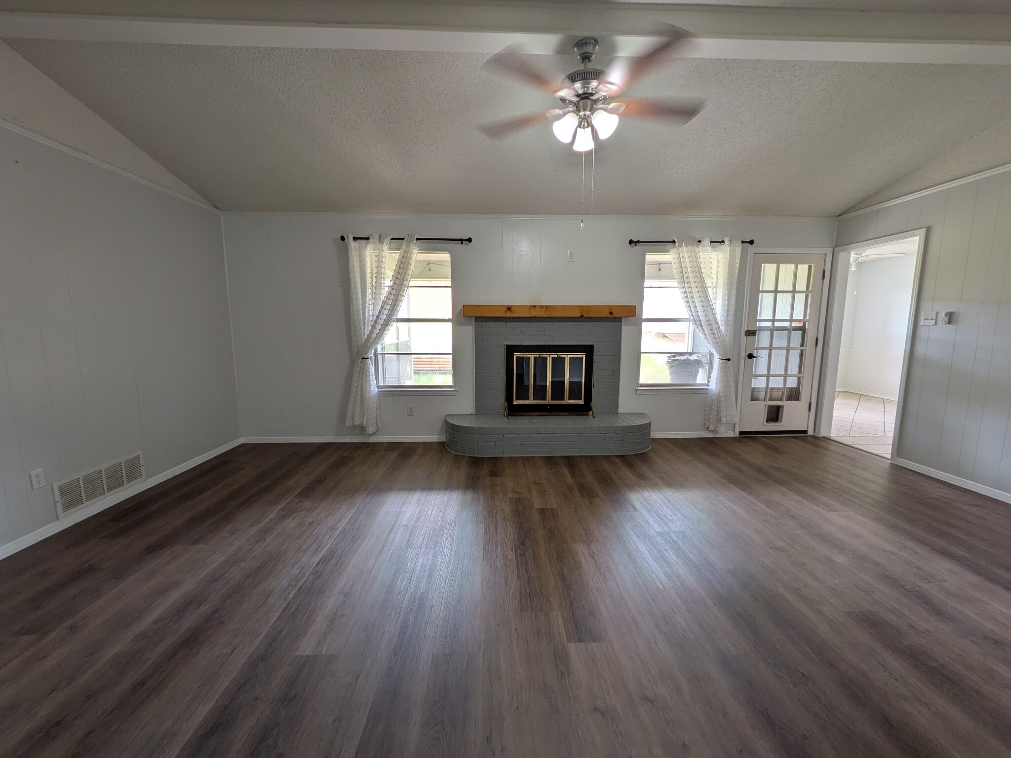 Building Photo - 2305 Stockbridge Ct