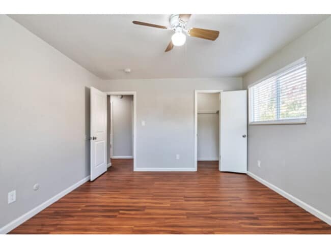 Building Photo - 5339 S Elati St