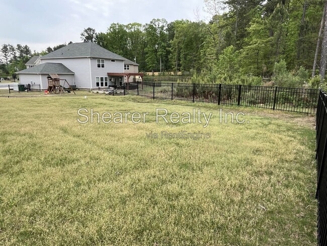 Building Photo - 616 Southstone Dr