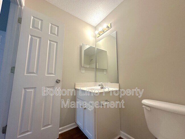 Building Photo - 4249 Orange Tree Ct
