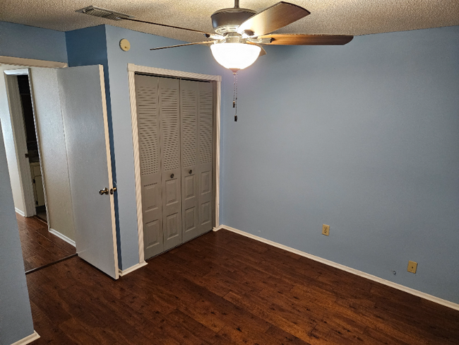 Building Photo - 11644 Hidden Hollow Cir