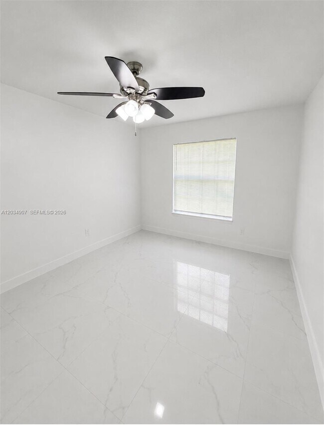 Building Photo - 13220 SW 86th Ln