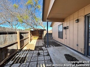 Building Photo - 6311 Waddesdon Wood