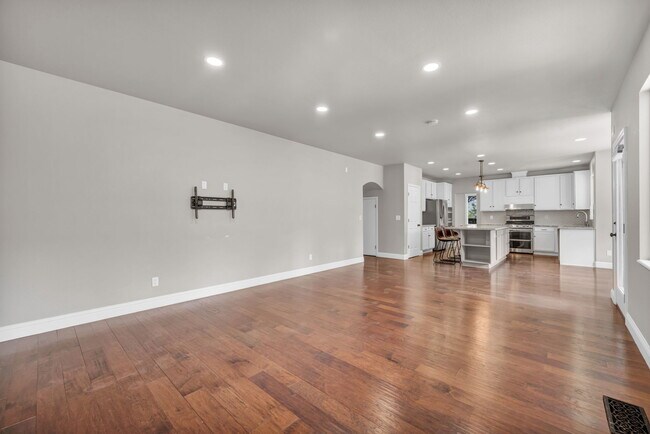 Building Photo - 4360 Great Falls Loop