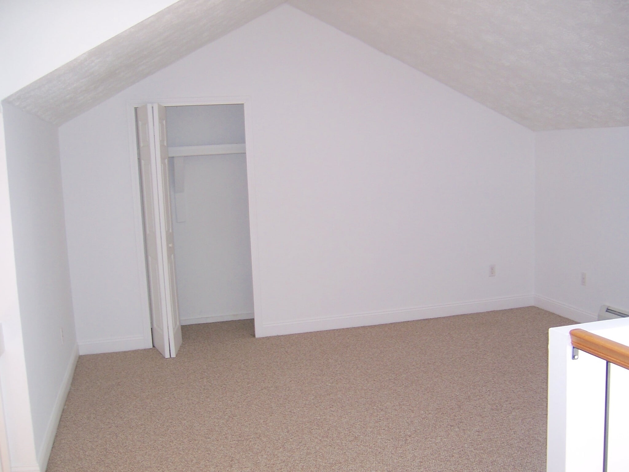 Building Photo - 25 Amato Dr