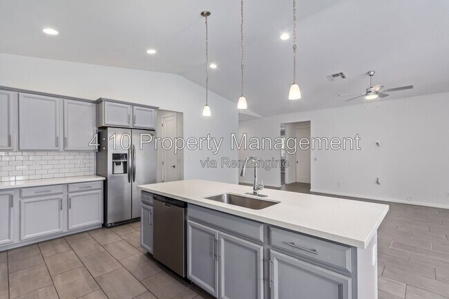 Building Photo - 2435 N 27th St