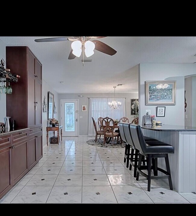 Building Photo - Spectacular Fully Furnished SEASONAL Home with Golf Course views and pool*