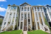 Building Photo - 617 W 24th St