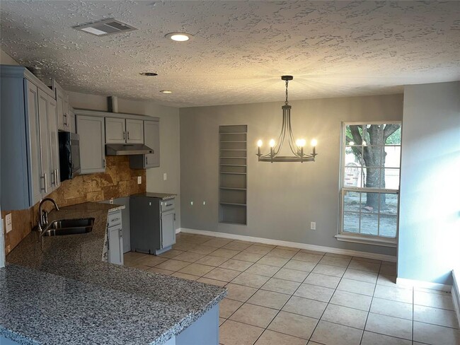 Building Photo - 12135 W Marsham Cir