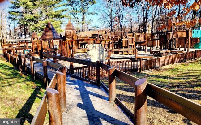 Building Photo - 12001 Brice House Ct