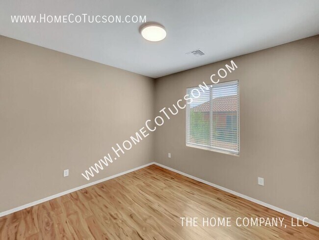 Building Photo - 11500 N Vista Ranch Pl