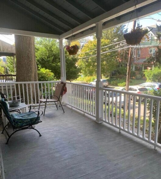 Building Photo - 80 W La Crosse Ave