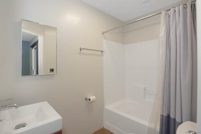 Building Photo - 1575 Kettner Blvd