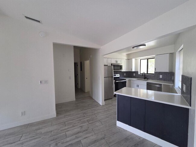 Building Photo - 1746 Foxhall Cir