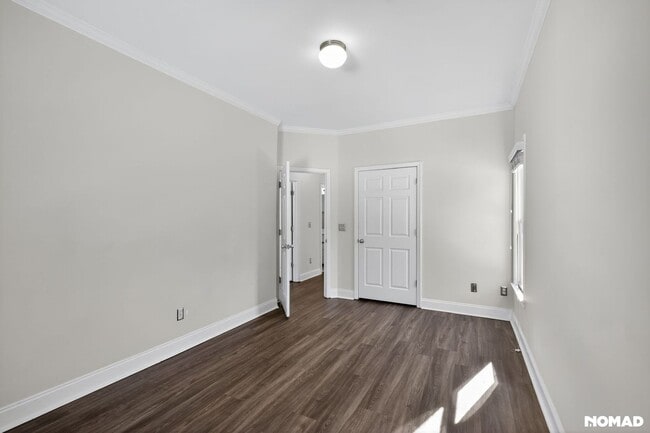 Building Photo - 237 Crumley St SW