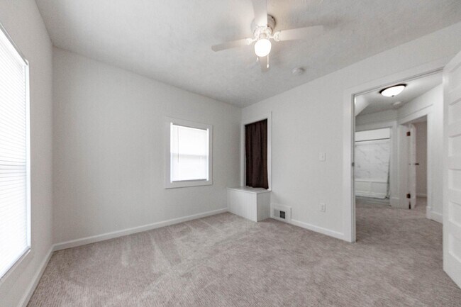 Building Photo - 1326 Massachusetts St