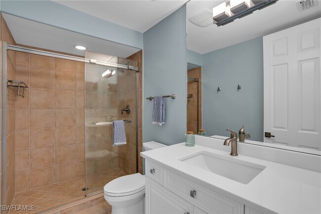 Primary Photo - 441 4th Ave S