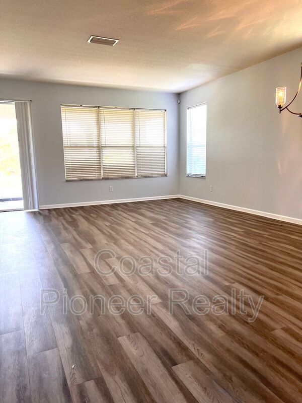Building Photo - 11404 Misty Isle Ln