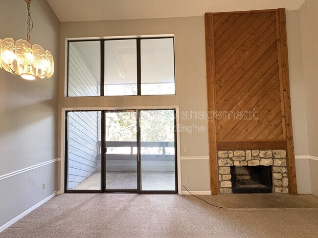 Building Photo - 14091 E Tufts Dr