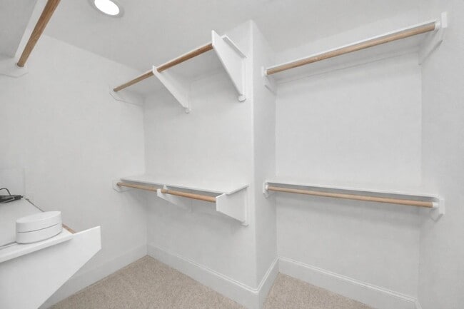 Building Photo - 1628 W 24th St