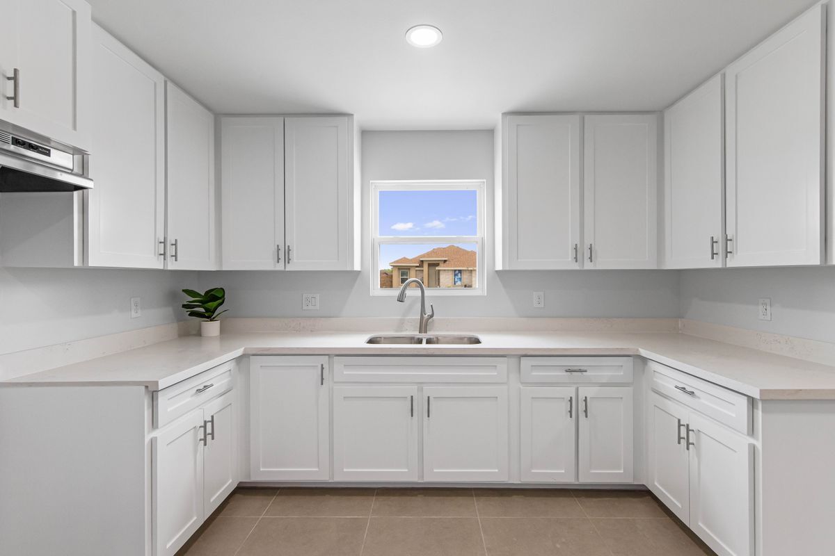 Building Photo - 664 Marrs Ave