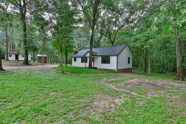 Building Photo - 12028 Cedar Ln