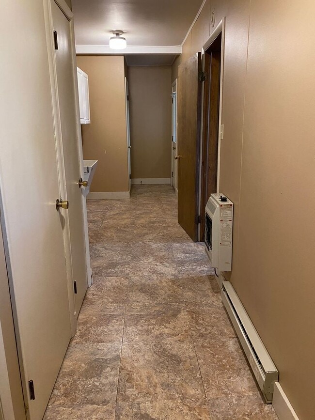 Building Photo - Coming soon! 4 Bedroom Farmhouse for Rent ...