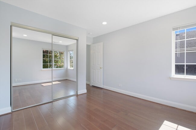 Building Photo - 169 Sierra Pass Dr