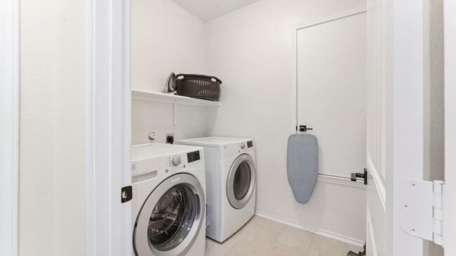 Building Photo - 7301 Altidore Dr