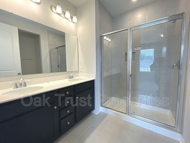 Building Photo - 105 Summer Tanager Dr