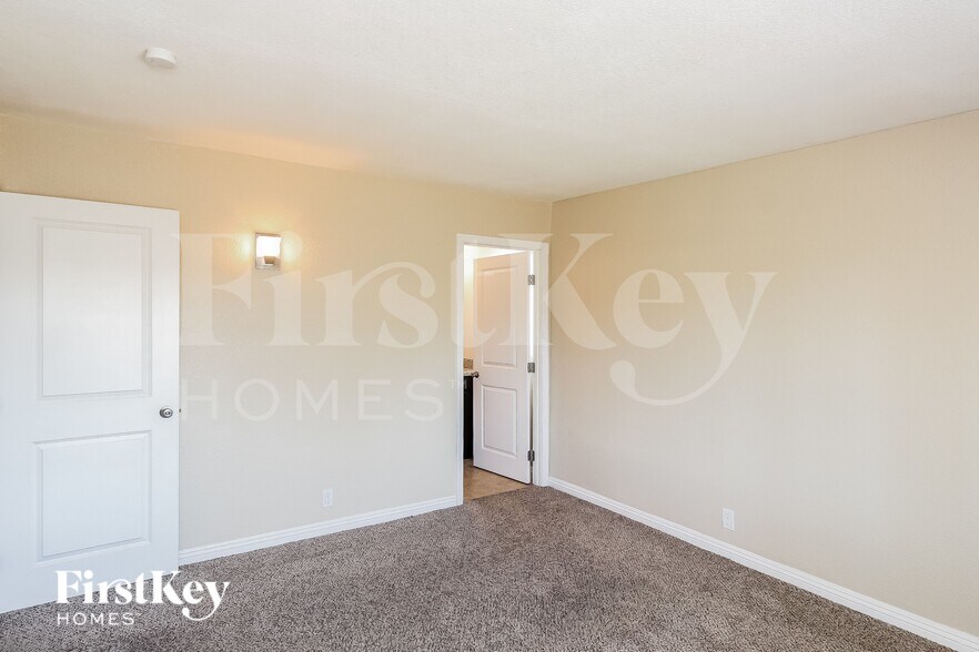 Building Photo - 5119 Margo Dr