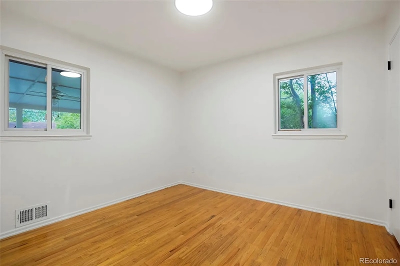 Building Photo - 2840 S Yates St