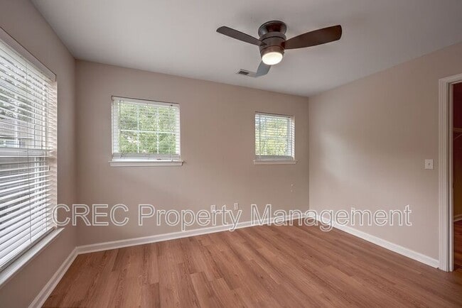 Building Photo - 184 Grand Oaks Dr