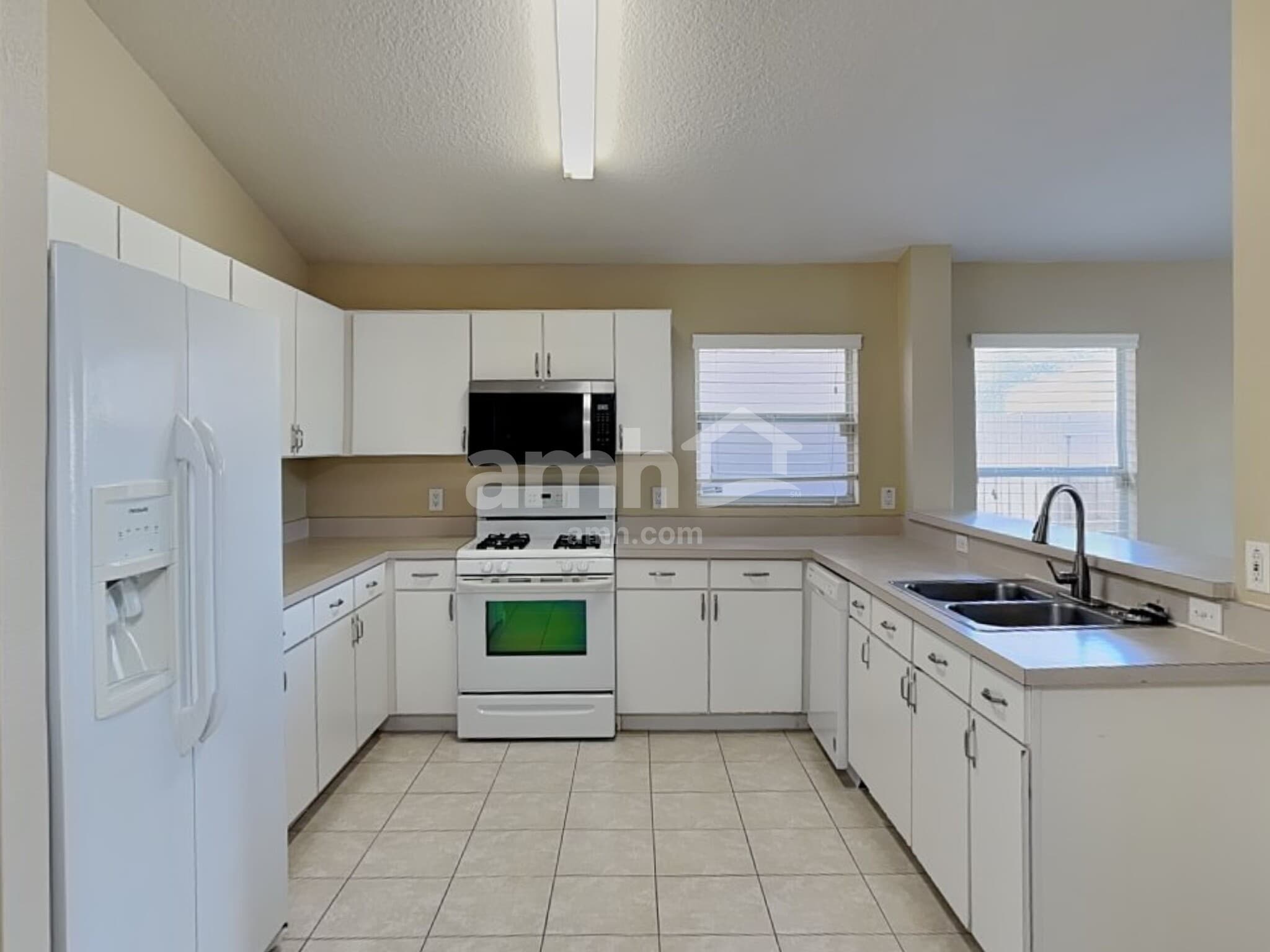 Building Photo - 6765 Waterton Dr