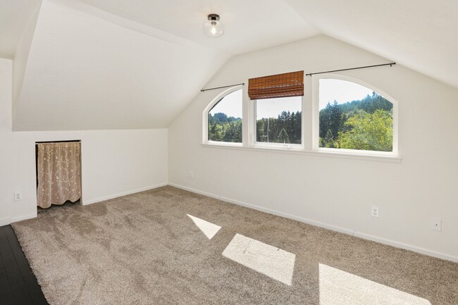 Building Photo - Monroe Four Bedroom on Acreage - Rare Find! $500 Off Move In Costs