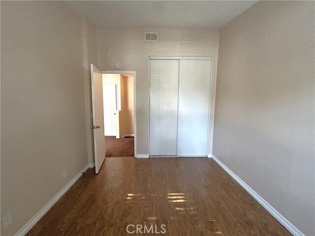 Building Photo - 8167 Vineyard Ave