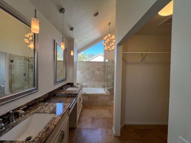 Building Photo - Orange - 4 Bed House for Lease - Pool & Spa - 3 Car. Gar.