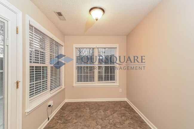 Building Photo - Single Family Home | Back Patio |Two- Car ...